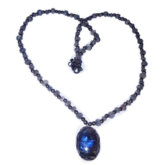 Labradorite Necklace - Picture 7 of 16